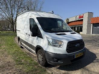 Ford Transit  picture 7