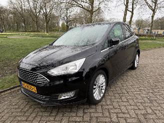 Damaged car Ford C-Max  2015/1