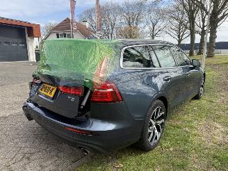 Volvo V-60  picture 5