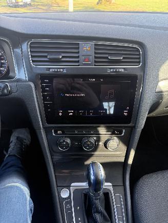 Volkswagen e-Golf  picture 21