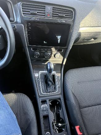 Volkswagen e-Golf  picture 17