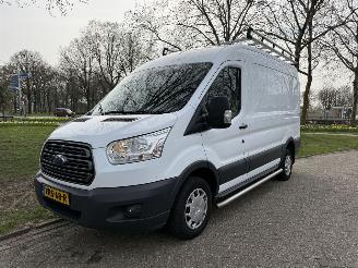 krockskadad bil bedrijf Ford Transit  2019/1