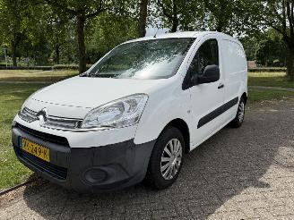 Vaurioauto  passenger cars Citroën Berlingo  2014/1