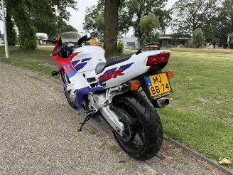 Honda CBR 600 F picture 3