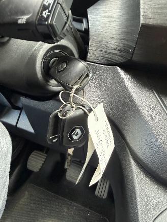 Renault Trafic 2.0 picture 15