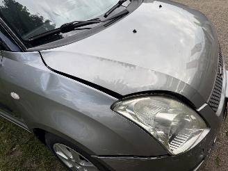 Suzuki Swift  picture 17