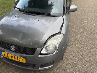 Suzuki Swift  picture 9