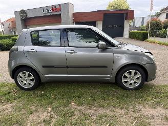 Suzuki Swift  picture 6
