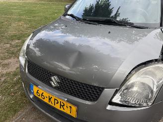 Suzuki Swift  picture 10
