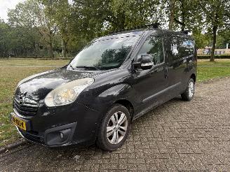 skadebil bedrijf Opel Combo  2016/1