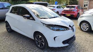 uszkodzony samochody osobowe Renault Zoé + 41kW KOOPACCU 27000 km !! Intens 2018/11