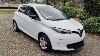 Damaged car Renault Zoé + 41 kWh KOOPACCU Rijdbaar 2019/3