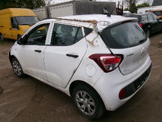 Hyundai I-10 1.0 Basis picture 4