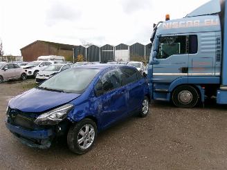 krockskadad bil auto Toyota Yaris 1.5  Y20-Comfort 2020/1