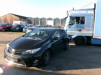 Toyota Auris 1.4   D4D Dynamic 5 Drs HB picture 3