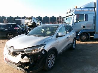 Voiture accidenté Renault Kadjar 1.2 Intens 2017/1