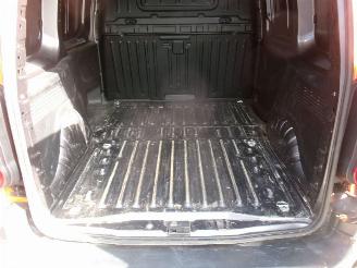 Peugeot Partner 1.6 HDI Pro picture 16