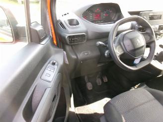 Peugeot Partner 1.6 HDI Pro picture 18