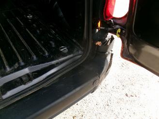 Peugeot Partner 1.6 HDI Pro picture 15