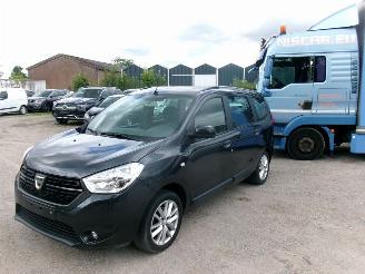 Vaurioauto  passenger cars Dacia Lodgy 1.5  Dci Comfort 7 Seats 2021/11