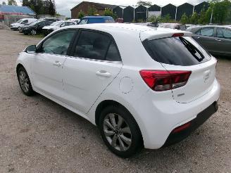 Kia Rio 1.0 Lounge picture 4