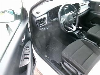 Kia Rio 1.0 Lounge picture 13