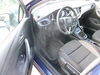 Opel Astra 1.5 D Innovation 5 Drs HB picture 15