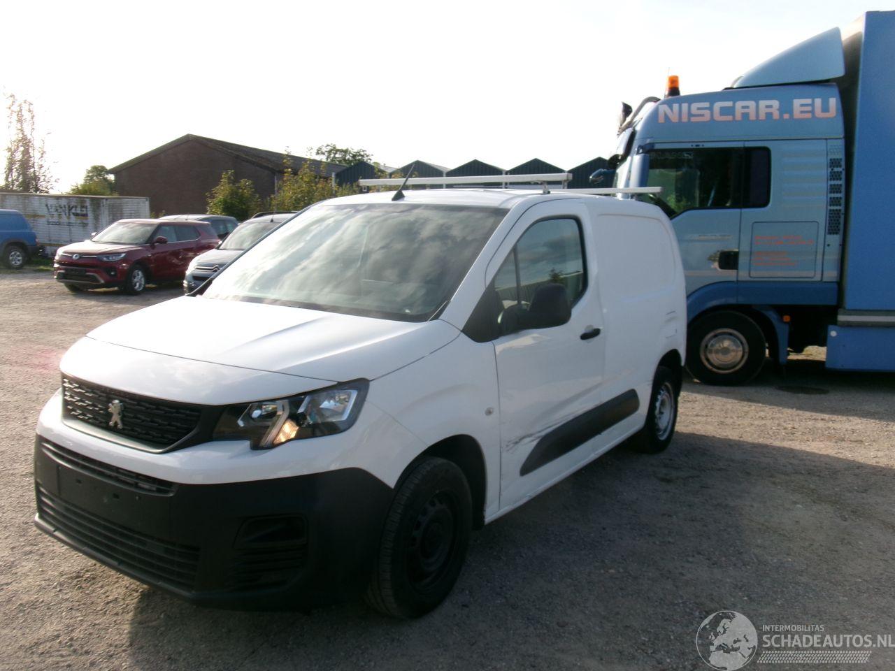 Peugeot Partner 1.5 D Pro Bestelwagen