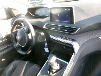 Peugeot 3008 1.2 Allure picture 29