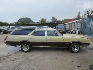 Oldsmobile Cutlass Vista Cruiser - Wagon V8 - Two Tone picture 8