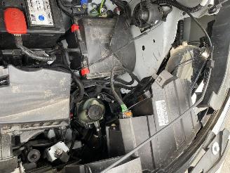 Opel Vivaro Automaat 2.0 BlueHDi 145 S&S WB328 picture 31