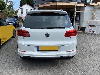 Volkswagen Tiguan 4Motion 1.4 TSi Sport&Style R-line Edition.pano/leer picture 14