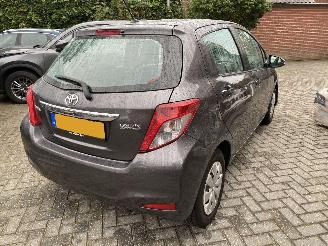 Toyota Yaris Aspiration 1.0 VVT-I5Drs Navi Clima Camera picture 7