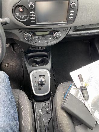 Toyota Yaris 1.5 Hybrid 5drs picture 60