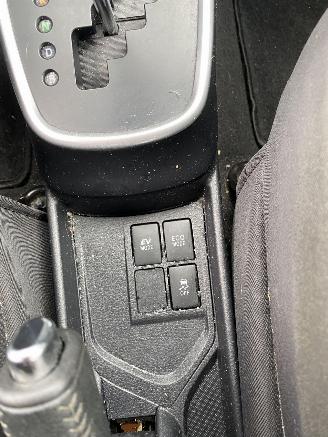 Toyota Yaris 1.5 Hybrid 5drs picture 59