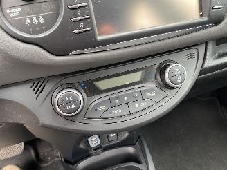 Toyota Yaris 1.5 Hybrid 5drs picture 26