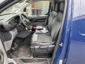 Citroën Jumpy 1.6 BlueHDI 95 Club M WB 328cm 3 Zits picture 12