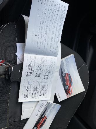 Renault Clio 0.9 TCe Limited picture 36