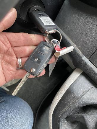 Volkswagen Transporter 2.0 TDi L2H1 Trentline 75KW 77DKM picture 33