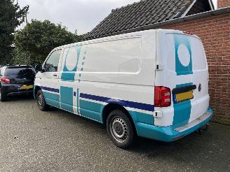 skadebil bedrijf Volkswagen Transporter 2.0 TDi L2H1 Trentline 75KW 77DKM 2017/5