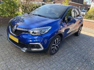 Avarii autoturisme Renault Captur Version-S 1.3 150PK 4cil 2019/5