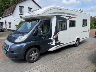 škoda osobní automobily Fiat  Challeger Mageo 118EB/119 Queensbed en hefbed 2014/1