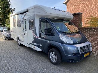 skadebil auto Challenger Sandero Mageo 118EB/119 Queensbed en hefbed 2014/1
