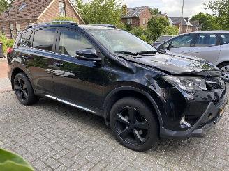 damaged passenger cars Toyota Rav-4 2.2D Style 4WD Vaste Prijs 2014/4