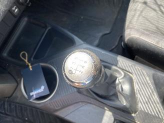 Toyota Rav-4 2.2D Style 4WD Vaste Prijs! picture 31