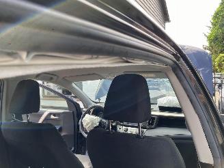 Toyota Rav-4 2.2D Style 4WD Vaste Prijs! picture 57