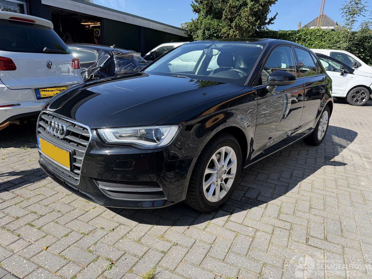 Audi A3 Automaat SPORTBACK 1.2 TFSI Attraction 5drs vaste prijs