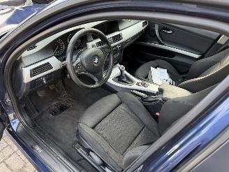BMW 3-serie 318D Sedan picture 21