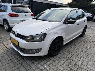damaged passenger cars Volkswagen Polo 1.2-12v Comfortline 5drs 2010/7