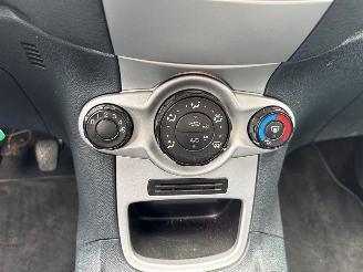 Ford Fiesta 1.25 16V Hatchback  Benzine 1.242cc 44kW (60pk) picture 17